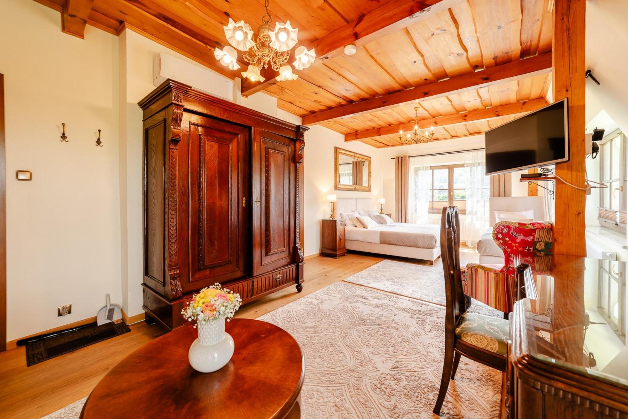 Retrohouse - Wypoczynek Dla Doroslych, B&B เรดา ภายนอก รูปภาพ
